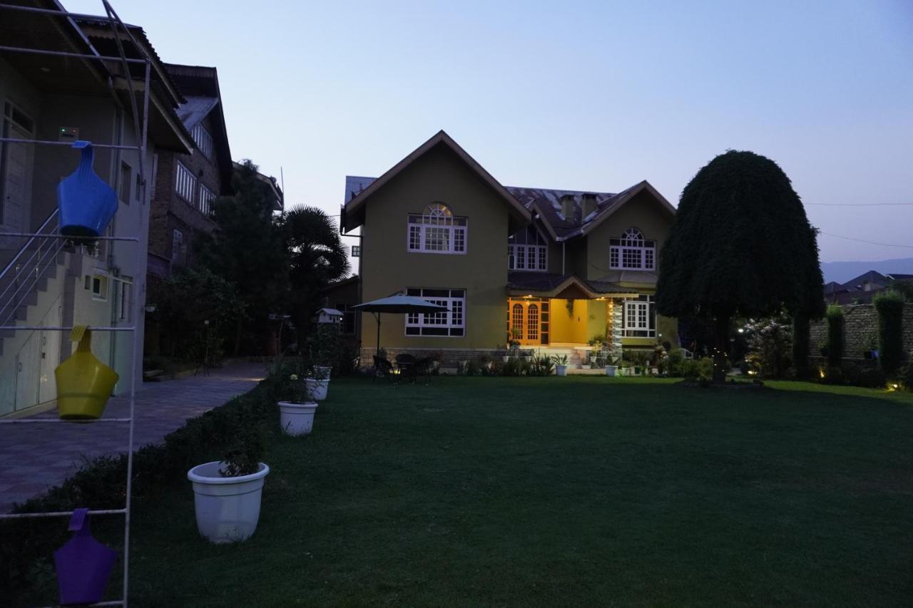 Srīnagar Farsal Villa מראה חיצוני תמונה