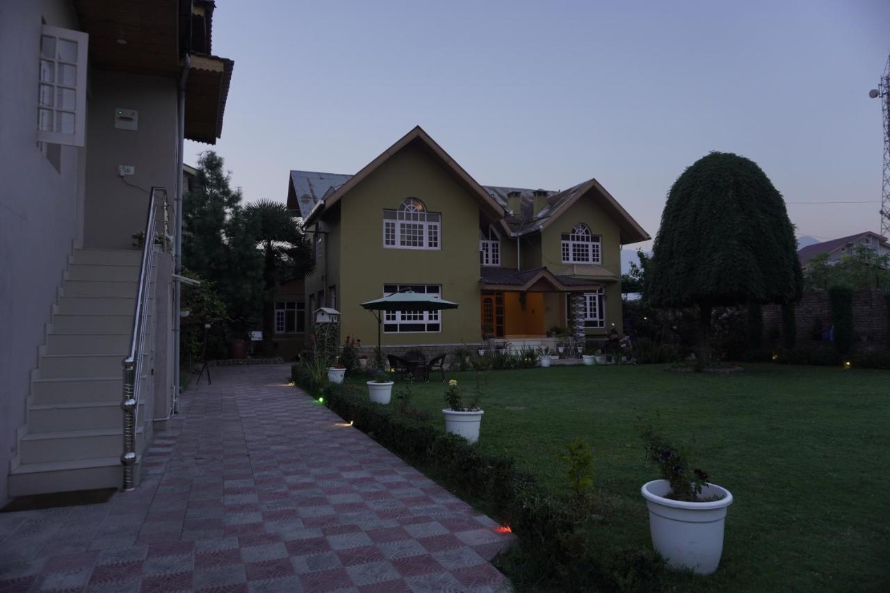 Srīnagar Farsal Villa מראה חיצוני תמונה