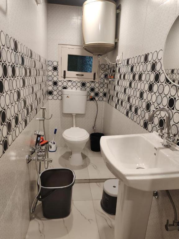Srīnagar Farsal Villa מראה חיצוני תמונה