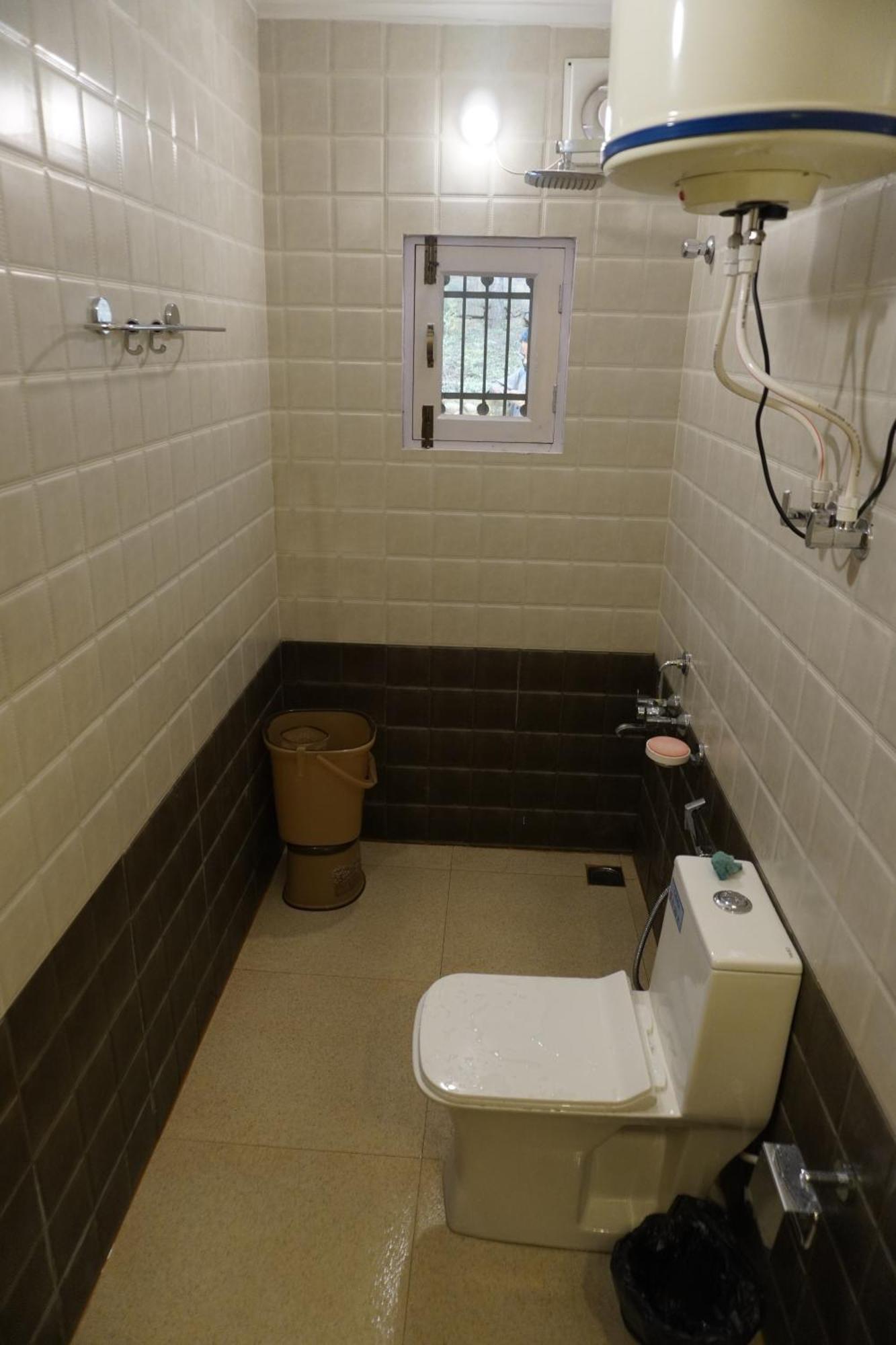 Srīnagar Farsal Villa מראה חיצוני תמונה