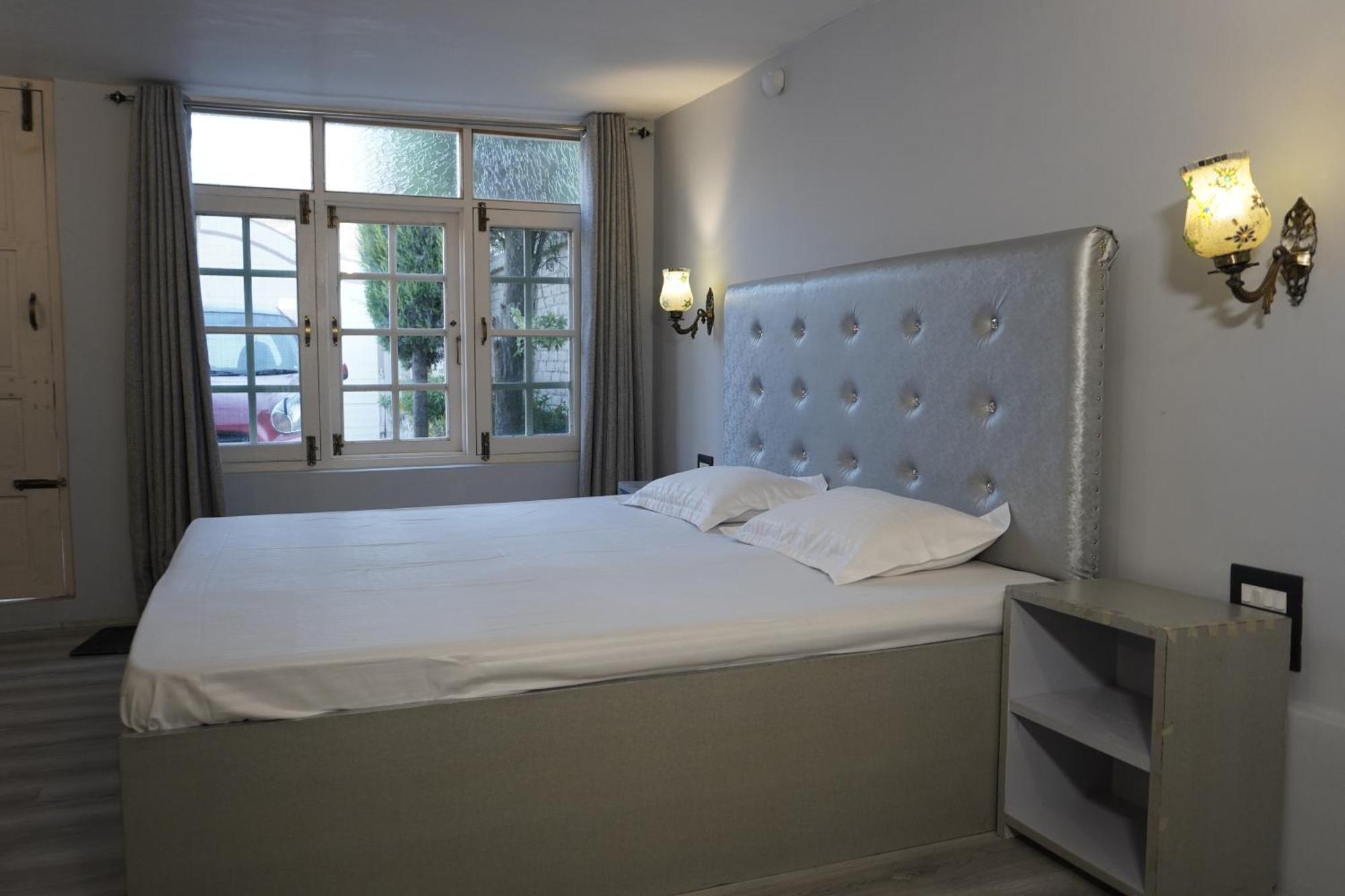 Srīnagar Farsal Villa מראה חיצוני תמונה
