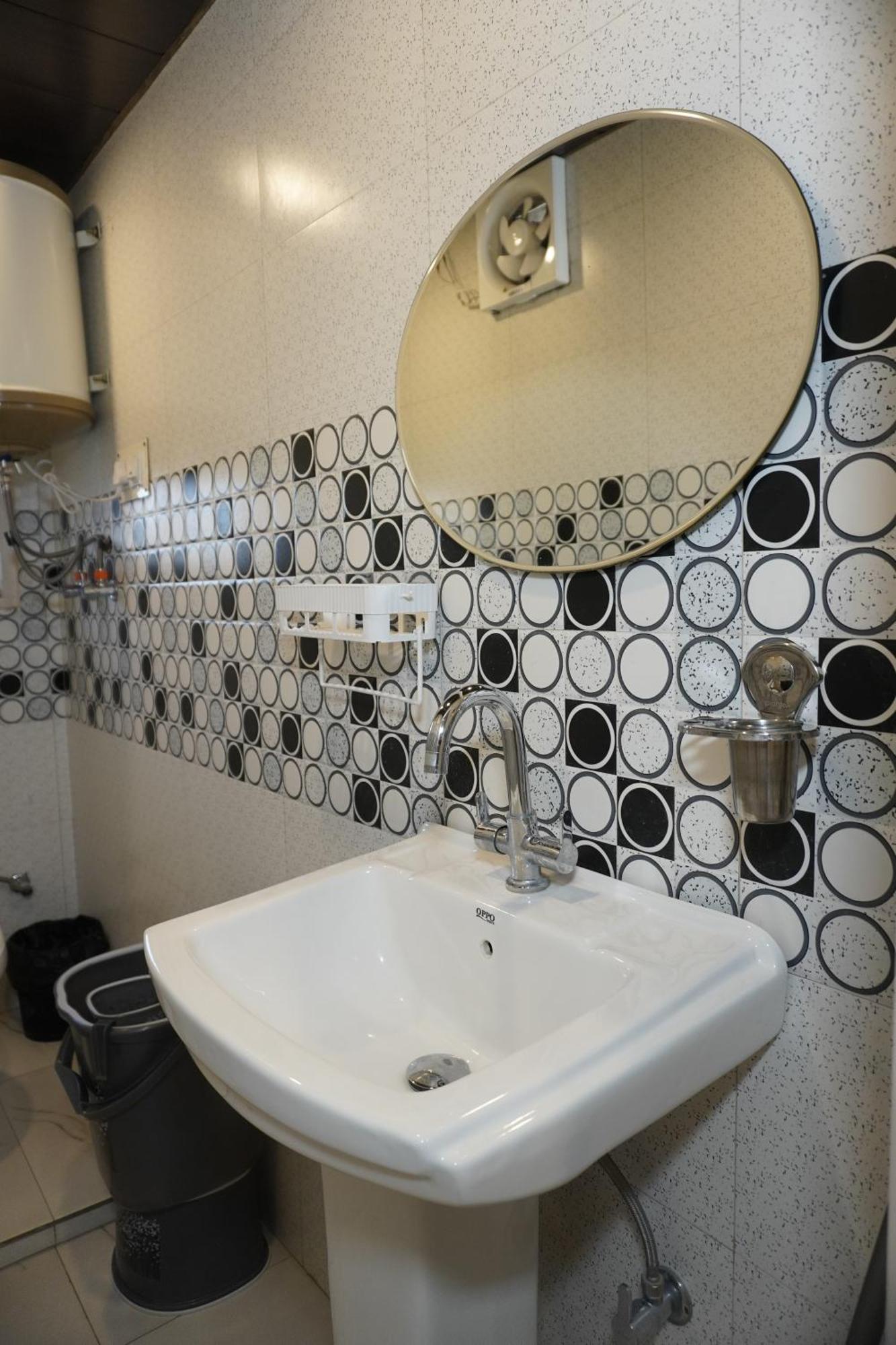 Srīnagar Farsal Villa מראה חיצוני תמונה